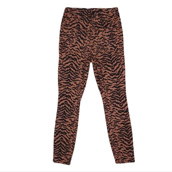 Good American Good Waist Zebra Print Jean Pants - Picture 5 of 11